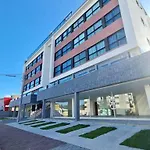 Flat Vp 14 No Centro Com Piscina By La Playa